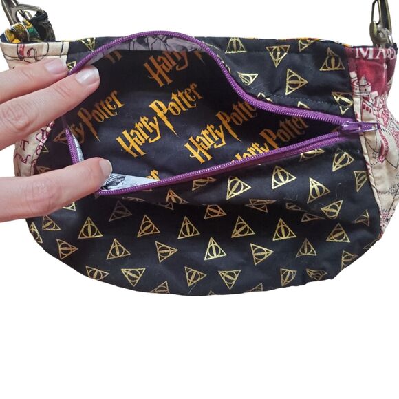 Harry Potter Handmade Bag Travel Crossbody Purse Gryffindor Hogworts OOAK 9"x5" - Picture 4 of 5